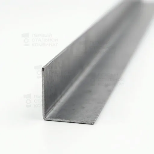 Уголок стальной горячекатаный равнополочный 20х20х3 мм С345 ГОСТ 27772-88